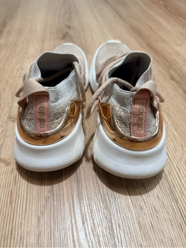 Adidas Ultimamotion Women's 6 Pale Nude Rose Gold Cloudfoam Sock Sneakers EE9100 - Image 5