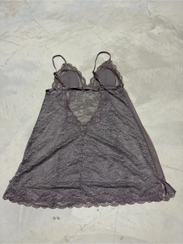Victoria’s secret very sexy Lace Trim Sheer Babydoll Chemise medium - Image 5