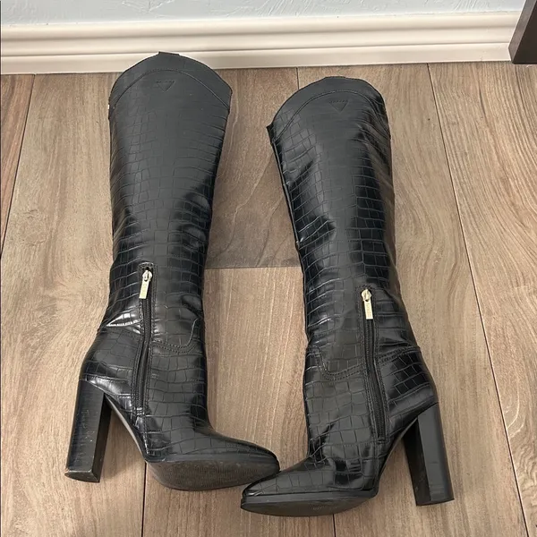 Black Guess Faux Alligator Skin Leather Knee-High Boots NWT - Image 6