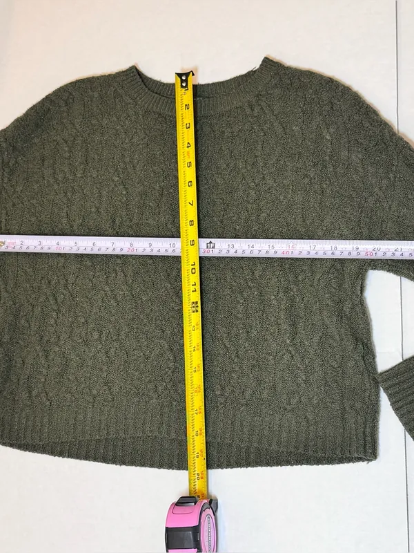 Wild Fable Olive Green Cable Knit Cropped Sweater S Boxy Preppy Academia Fall CabinCore - Image 8