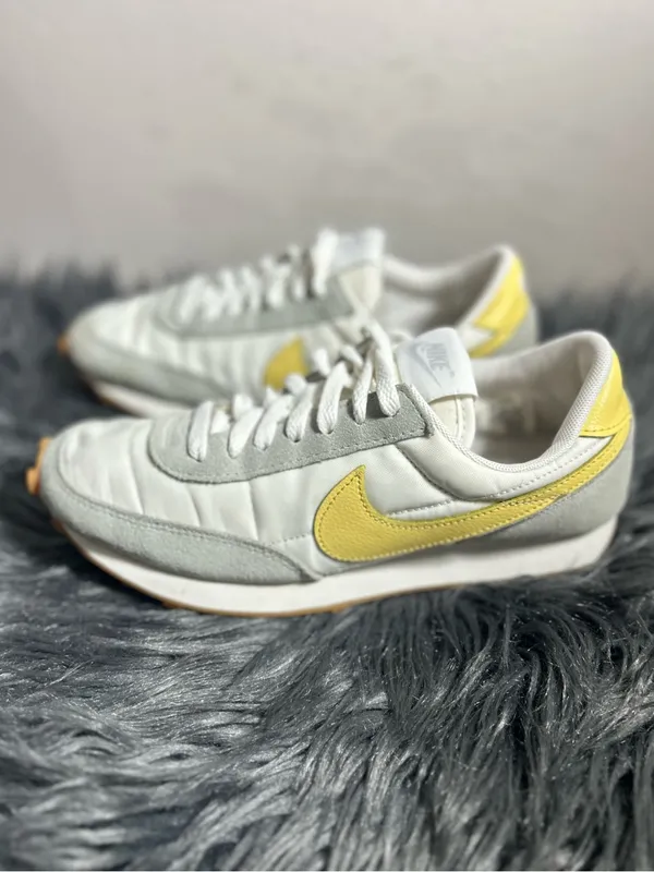 Nike Daybreak 'Summit White Saturn Gold' Classic Trainer Sneakers Size 7 - Image 2