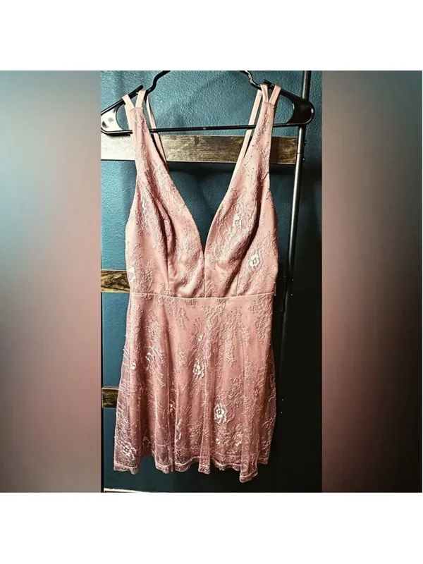 Lulus Pink Lace Mini Dress Women's Small Sleeveless V-Neck Skater NWOT - Image 5