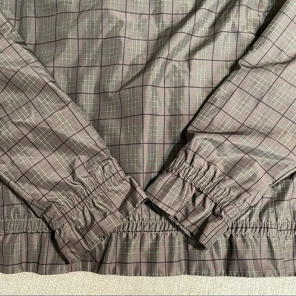 The North Face Women’s Windbreaker - Image 9