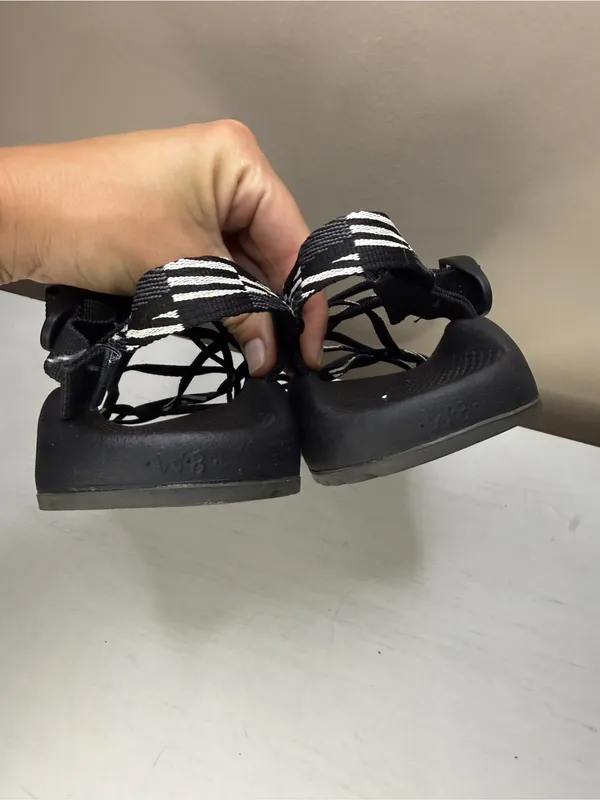 Chacos ZX/2 Black White Hiking Sandals size 8 Outdoor Camping Hiking - Image 8