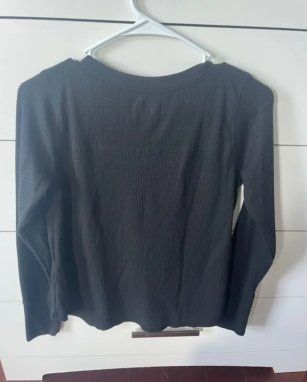 Hollister Long Sleeve - Image 2