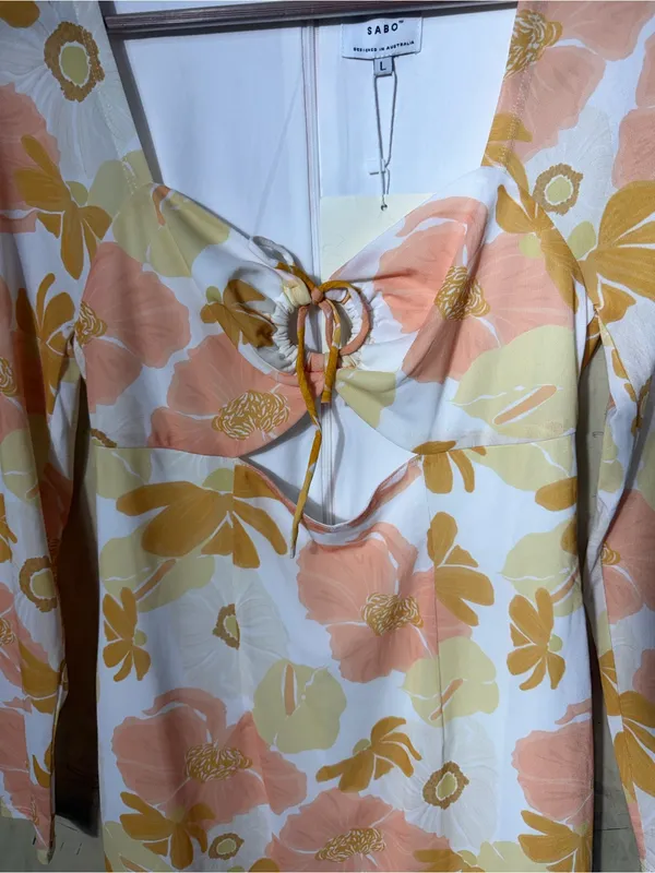 New Sabo Skirt Arino Cutout Floral Dress Size Large - Image 4