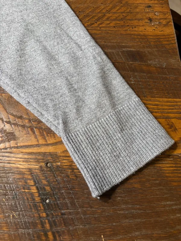 Ladies Gray Sofy Tunic Sweater XL - like new - Image 5