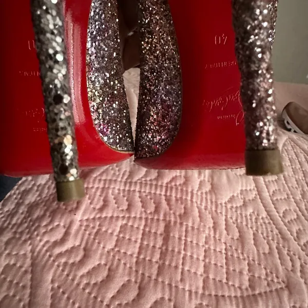 Christian Louboutin Glitter Pointed Pumps with Gold Trim - Image 11