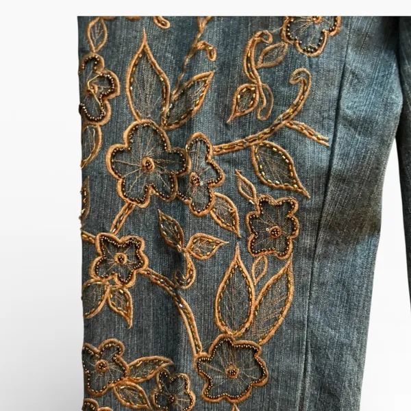 24 Karat Embellished Beaded Embroidered High Waisted Jean Size 6X32 Med Wash - Image 3