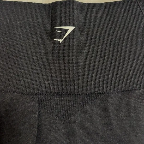 Gymshark Energy+ Seamless Leggings Womens M Black Eyelet High Waist Cropped Gym‎ - Image 4
