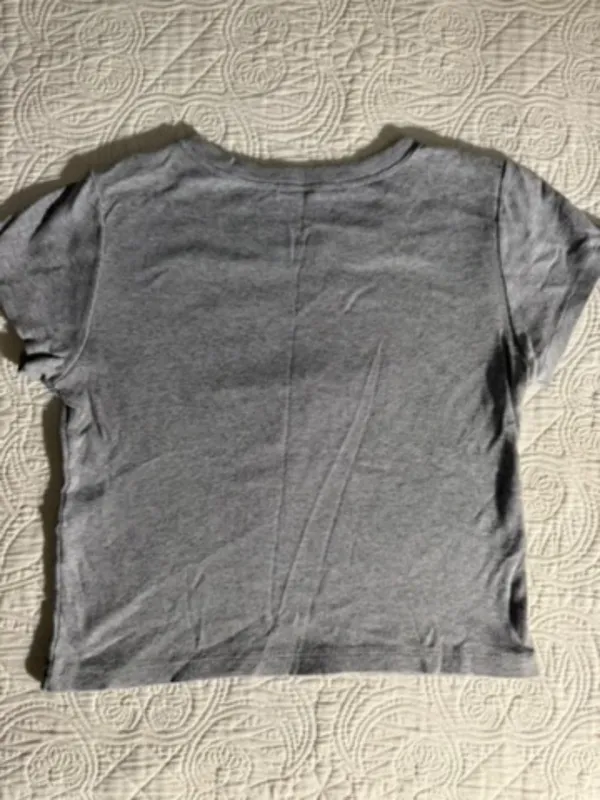 Brandy Melville Rhode Island shirt - Image 3