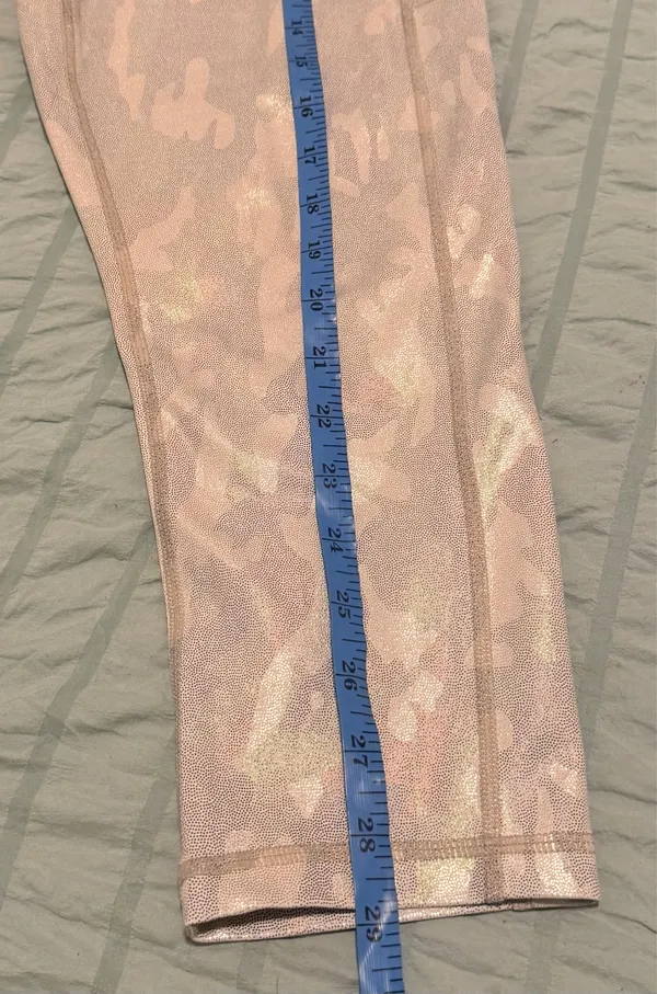 Zyia Active Iridescent Silver Metallic Camo Cropped Leggings - Size 12 NWOT - Image 9
