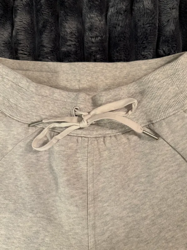 Lululemon Scuba Sweatpants - Image 3