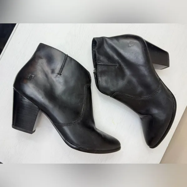Frye Jennifer Black Leather Ankle Boots Sz 8 Western Americana Country - Image 13