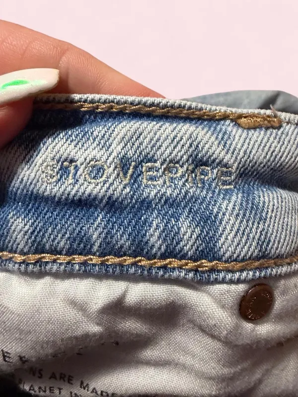 American Eagle Outfitters Light Blue Distressed Wide Leg stove pipe Jeans - Image 5