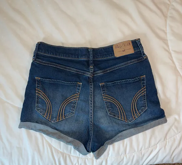 Hollister High-Rise Shorts - Image 2