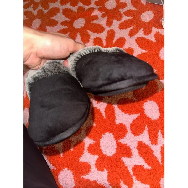 Soma Black Slippers Size 8 - Image 4