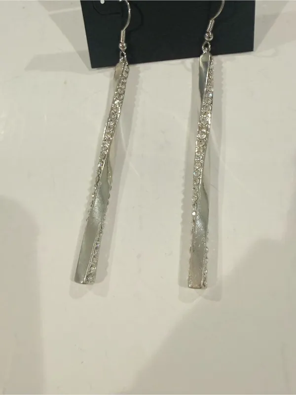Cute bebe Crystal Linear Drop Earrings - Silver dangle drop fashion design gift - Image 2
