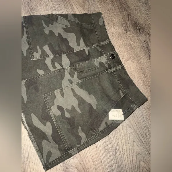 Aeropostale AERO High Rise camo skirt NWT 2 - Image 2