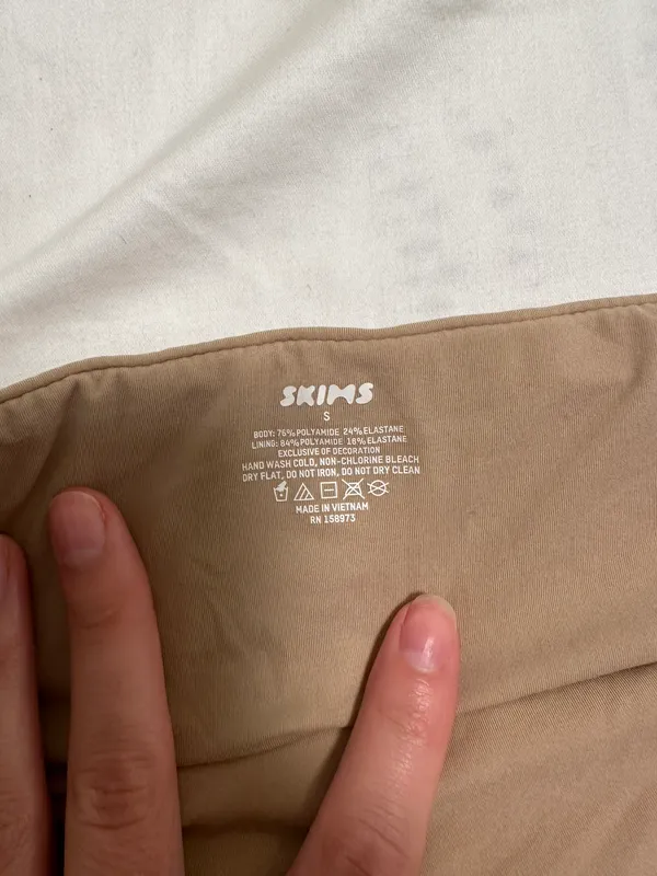 SKIMS Fits Everybody Bandeau - Image 2