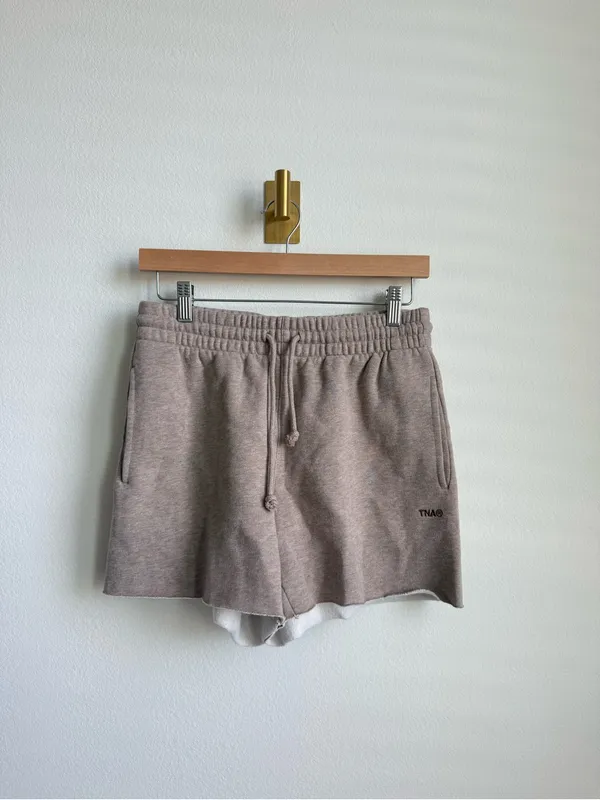Aritzia TNA Cozy Fleece Boyfriend Sweat Shorts Tan Sweatfleece Size Small - Image 5