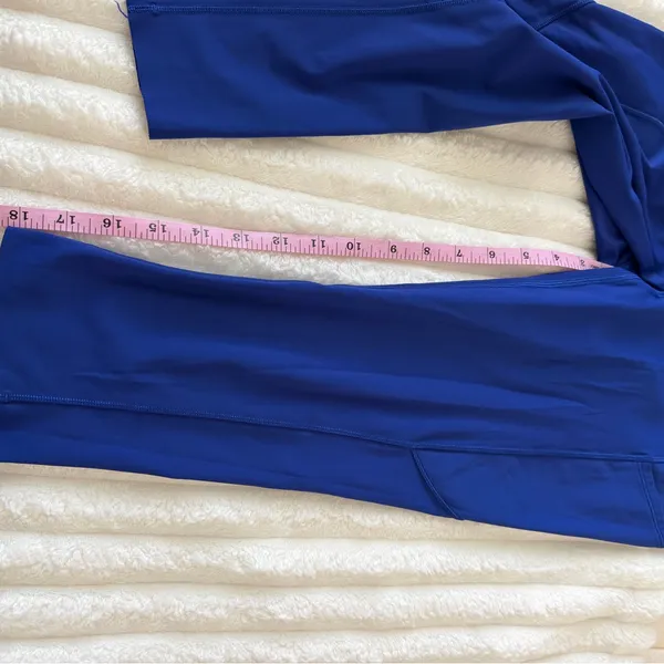 Lululemon Cropped Leggings - Image 13