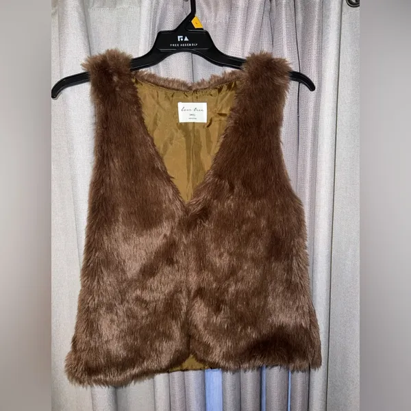 Love Tree dark brown faux leather vest - Image 4