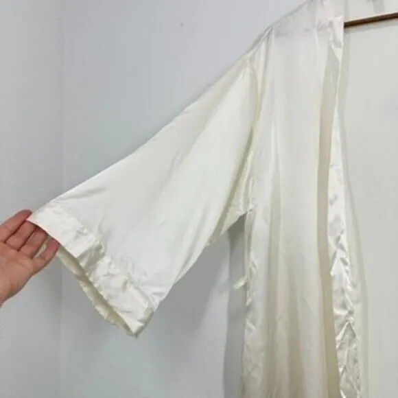 Vera Wang Ivory Short Kimono Robe Bridal Pictures Wedding Day Romantic Classic - Image 2