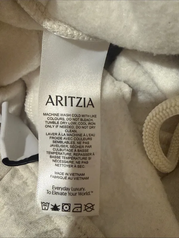 Aritzia Cozy Sweatfleece Mega Cargo Sweatpant Size Small - Image 5