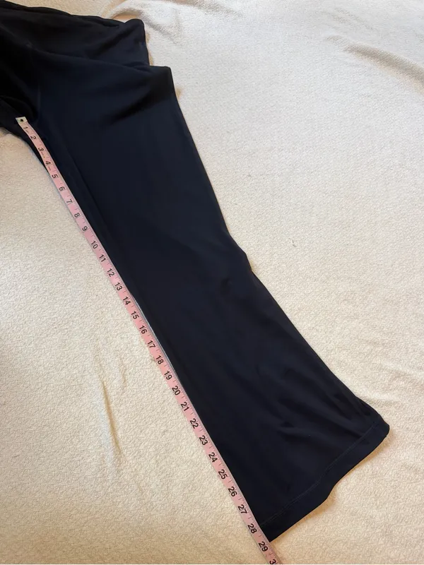 Quince Navy Boot-Cut Cropped Flare Yoga Pants Large Navy - Image 8
