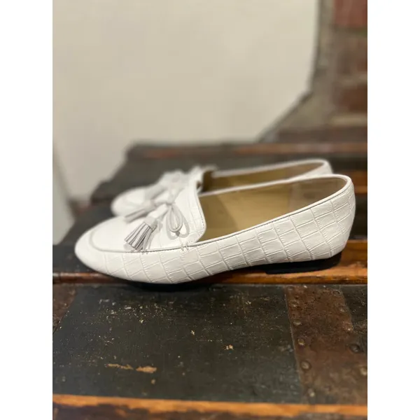 Ann Taylor Ursula Coastal Chic White Croc Embossed Tassel Loafers 7.5 - Image 4