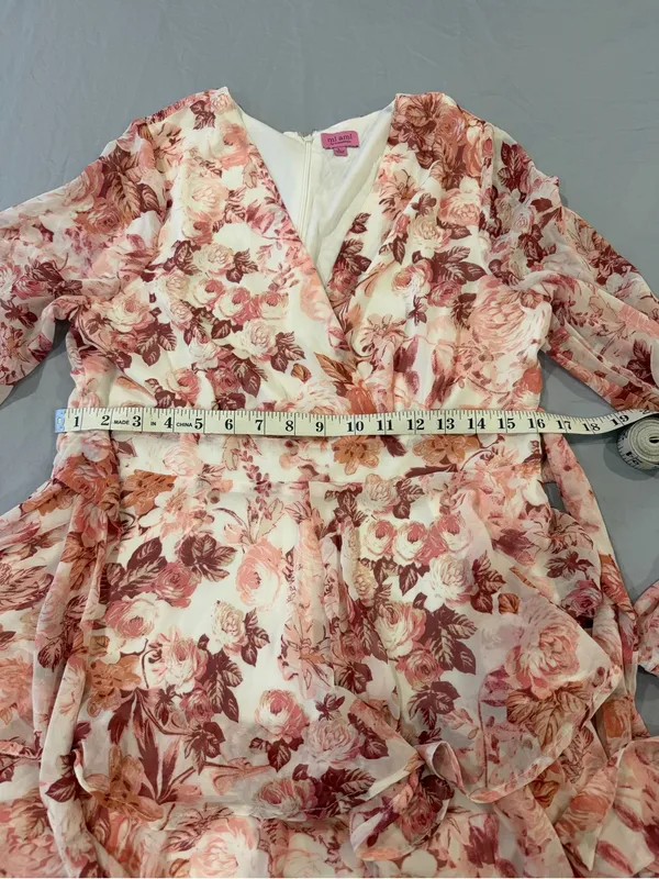 Mi Ami by Francesca floral romper in L - Image 3