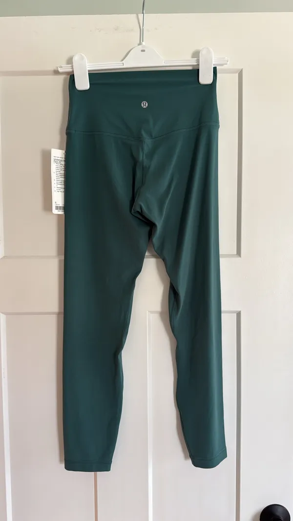 Lululemon Size 6 Align HR 25” Leggings - Image 4