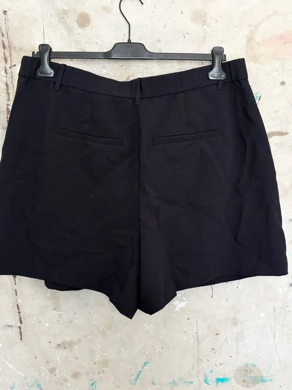 Abercrombie Sloane Tailored Shorts - Image 4
