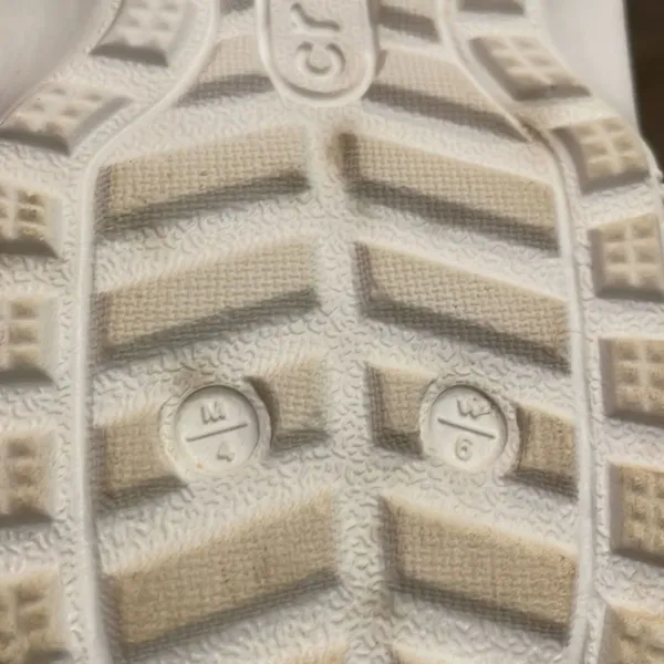CROCS White Classic Lined Clog Shoes Unisex Size M4 W6 203591 - Image 2