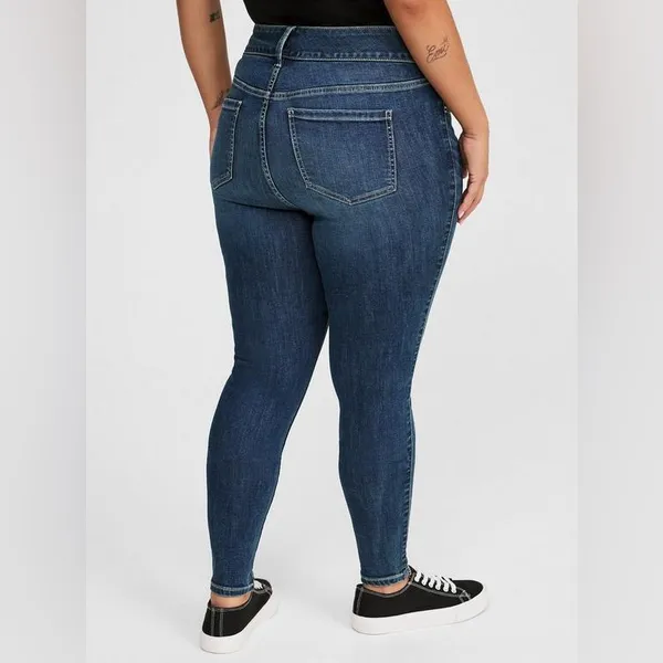 Torrid Super Soft Denim Jeggings Plus Size 18 Tall - Image 3