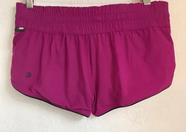 Lululemon 6 reversible shorts - Image 3