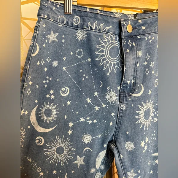 NWT WISTERIA LANE Sun and Moons Bellbottoms, L - Image 3