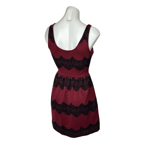 Soprano Red Maroon Black Lace Sleeveless Fit Flare Formal Cocktail Mini Dress - Image 3