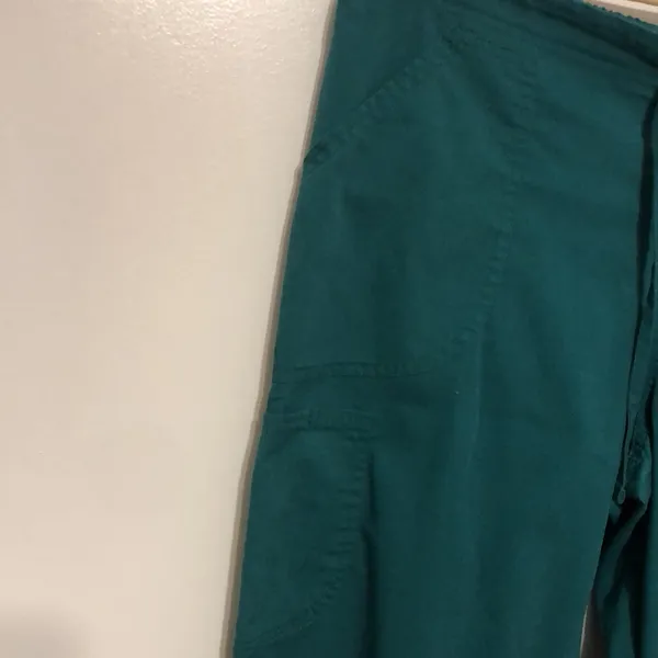 Scrub Star Women’s Medium Size Scrub Pants Green Color - Image 4