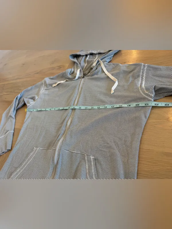 Albion lightweight zip up hoodie sweet stripes size large - Image 7