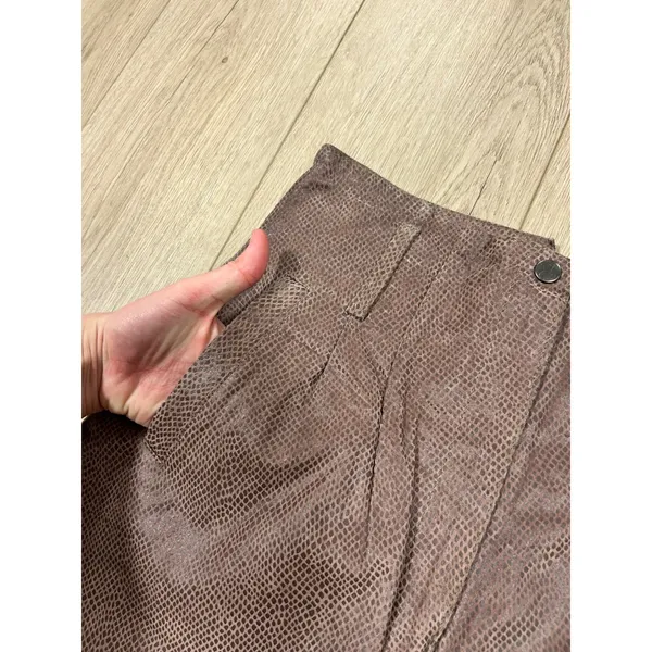 AENOC Women Mauve Brown Snakeskin Genuine Leather High Rise‎ Shorts medium 30" - Image 2