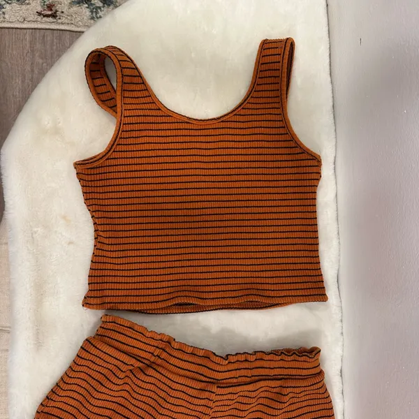 Blue Blush Los Angeles Orange Striped 2 piece casual Set! Size medium! - Image 6