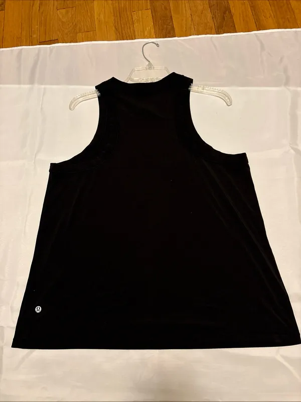 Lululemon Fast As Light Muscle Racerback Tank Size 10-12 See measurements - Image 4