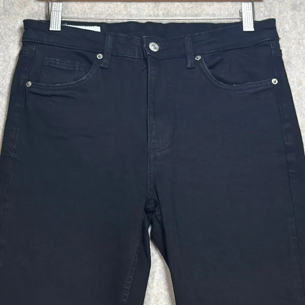 Zara Womens Size 8 Black Minimalist Grunge‎ Raw Hem Cropped Straight Leg Jeans - Image 5