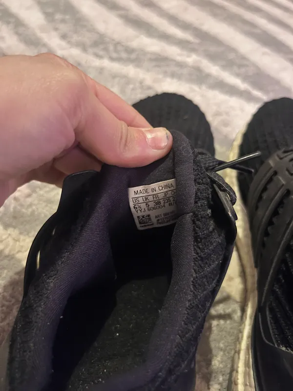Women’s black and white adidas ultraboost sneakers 6.5 - Image 3