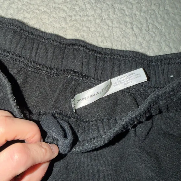 chloe x halle victoria’s secret sweatpants - Image 4