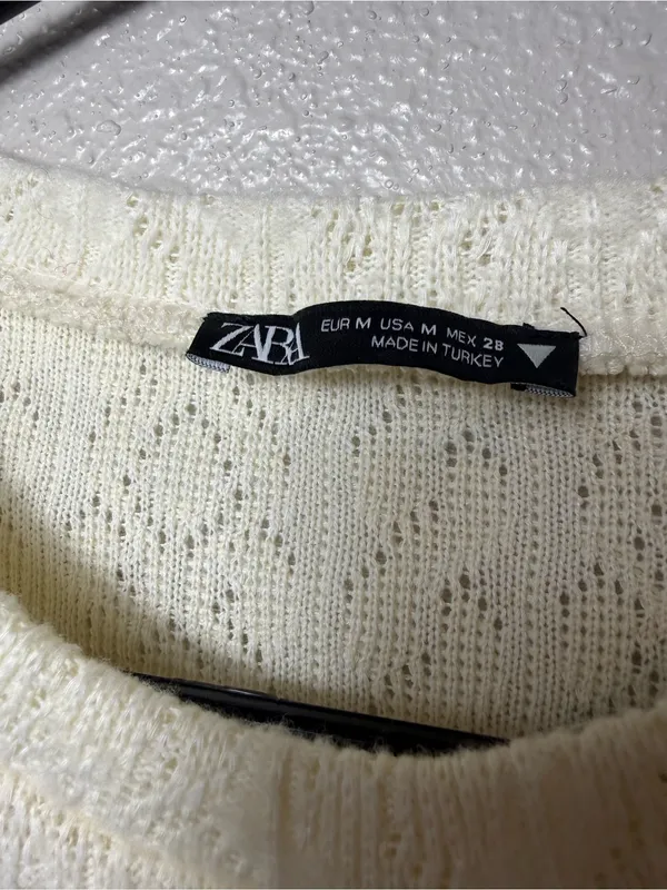 Zara Cream Cable-Knit Ruffle Shoulder Sweater‎ Size M - Image 6