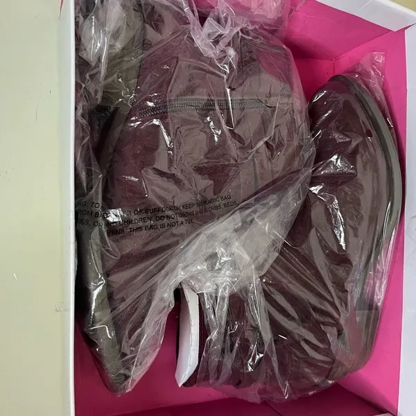 NIB Isaac Mizrahi, maroon booties size 8 - Image 2