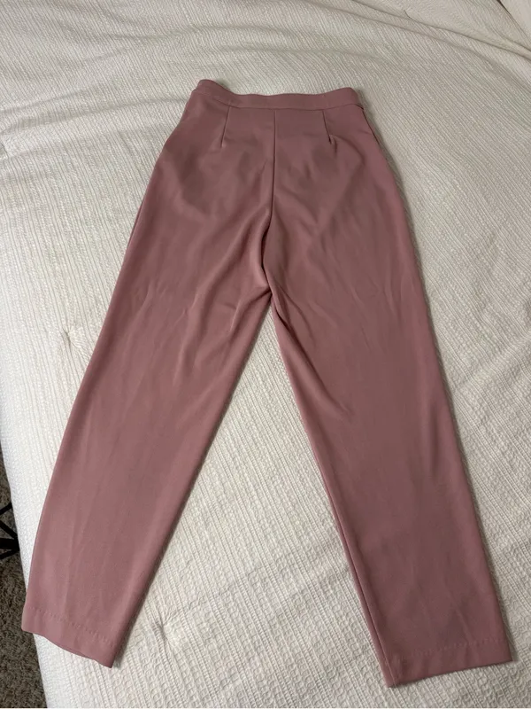 Good Luck Gem Tailored High-Rise Trousers in Mauve Pink - Image 4